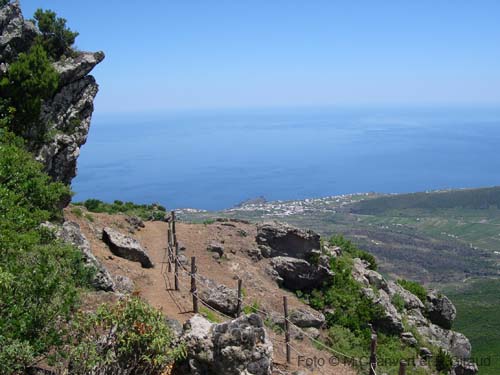 Pantelleria panorama mare da sentiero
